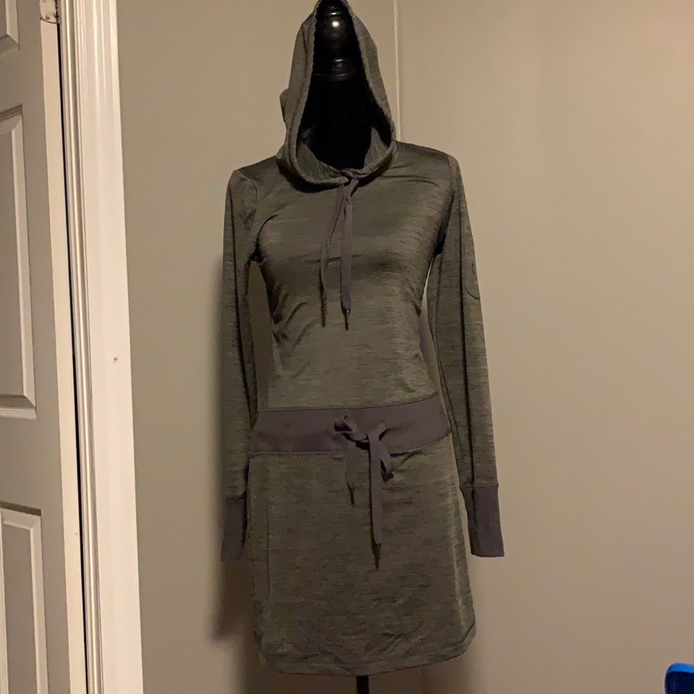Freedom Trail Hooded Dress